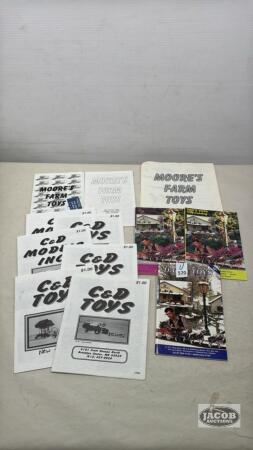 ASSORTED LOT OF TOY FLYERS