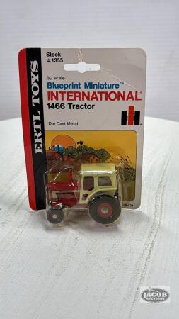INTERNATIONAL 1466 TRACTOR