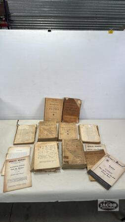 ASSORTED LOT OF PARTS CATALOGUES AND MANUALS