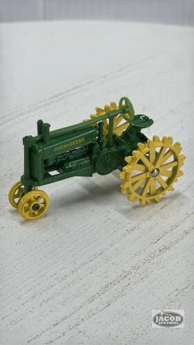 JOHN DEERE NARROW FRONT TRACTOR WITH STEEL WHEELS