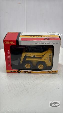 GEHL 5635 SKID LOADER