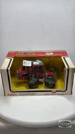 MASSEY FERGUSON 4900 ARTICULATE TRACTOR W/DUALS