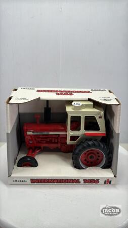 INTERNATIONAL 1456 TURBO TRACTOR