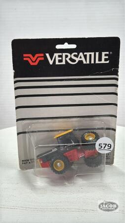 VERSATILE 876 ARTICULATED TRACTOR W/DUALS
