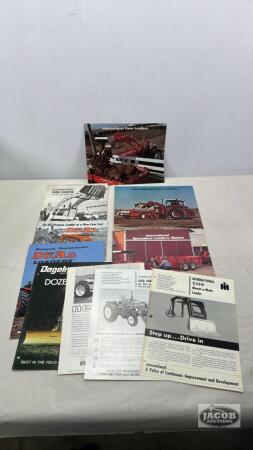 INTERNATIONAL FARM LOADER BROCHURE LOT