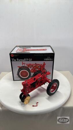 FARMALL F-20 TRACTOR