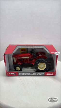 INTERNATIONAL 350 UTILITY TRACTOR