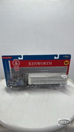 KENWORTH T600B WITH LIVESTOCK TRAILER