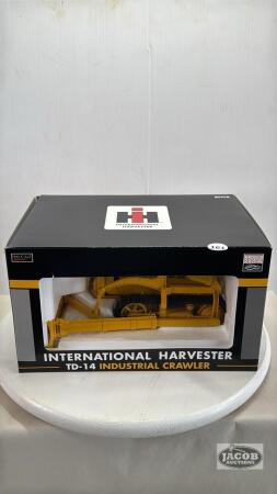 INTERNATIONAL HARVESTER TD-14 INDUSTRIAL CRAWLER