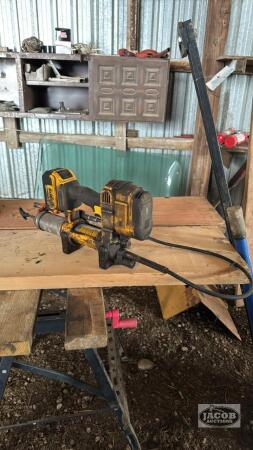 Dewalt 20V Grease Gun