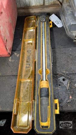 Dewalt 1/2IN Drive Torque Wrench