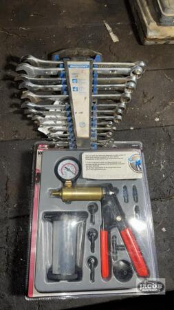Vacuum Pump and 13 Mastercraft SAE Wrenches