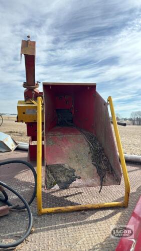 WoodMaxx Model 8 3PTH PTO Woodchipper