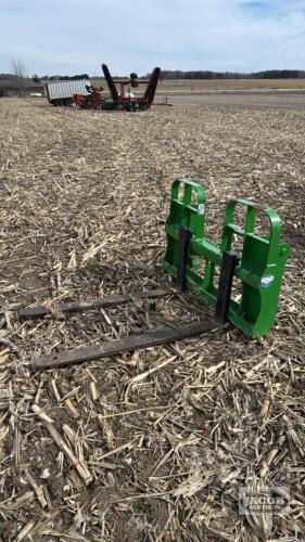 HLA 4200lb Pallet Fork
