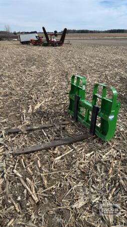 HLA 4200lb Pallet Fork