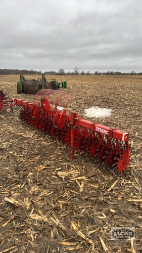 Yetter 12ft 3PTH Rotary Hoe
