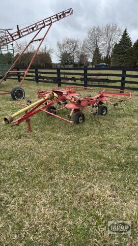 NEW HOLLAND 163 TEDDER