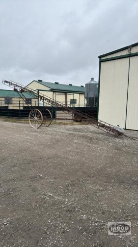 30FT ELECTRIC SKELETON ELEVATOR