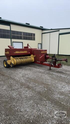 NEW HOLLAND 575 BALER WITH 72 THROWER
