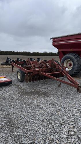KEWANEE 7 SHANK SOIL SAVER