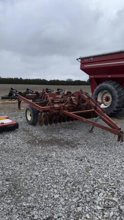 KEWANEE 7 SHANK SOIL SAVER