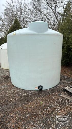 2150 GAL WATER TANK WITH 3IN OPENING