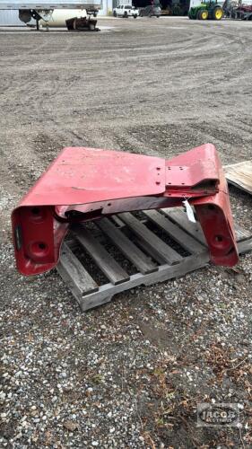 (2) FARMALL FLAT TOP FENDERS