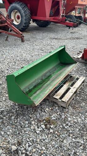 JOHN DEERE 72IN BUCKET - ALMOST NEW