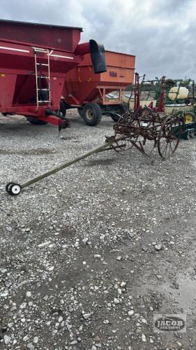 ANTIQUE STEEL WHEEL ROW CROP CULTIVATOR
