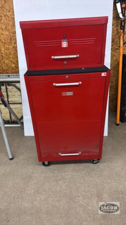 MASTERCRAFT/ CRAFTSMAN TOOL CHEST WITH CONTENTS