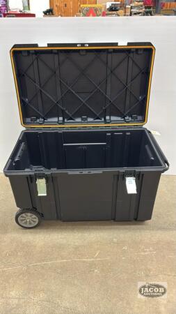 DEWALT TOUGH CHEST ON WHEELS