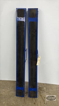 (2) FOLDING METAL SAW HORSES
