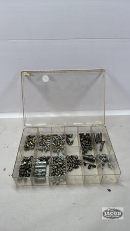ASSORTMENT OF GREASE NIPPLES