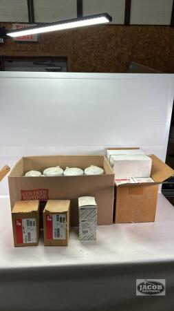 FLEETGUARD FUEL AND OIL FILTER LOT