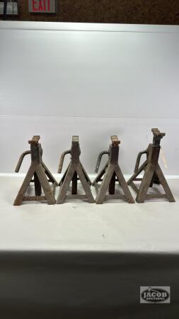 (4) AXLE STANDS 11IN HIGH