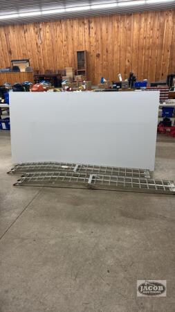 PAIR OF ALUMINUM ARCHED FOLDING RAMPS