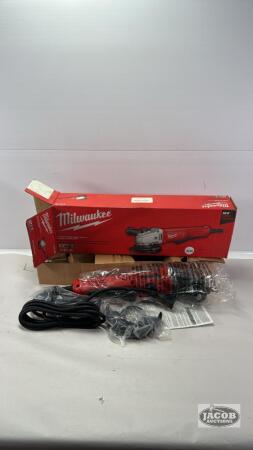 MILWAUKEE 4 1/2IN ANGLE GRINDER