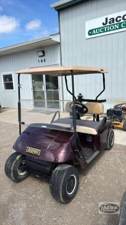 EZGO TXT GAS GOLF CART