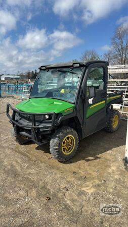 JOHN DEERE XUV835M 4WD GAS GATOR