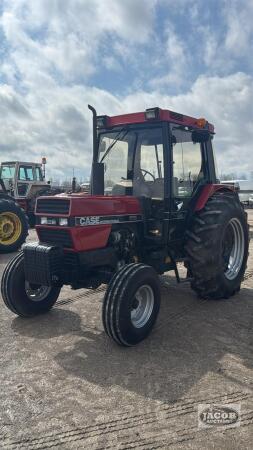 CASE IH 885 XL DIESEL TRACTOR