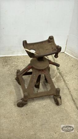 ROLLING AXLE STAND
