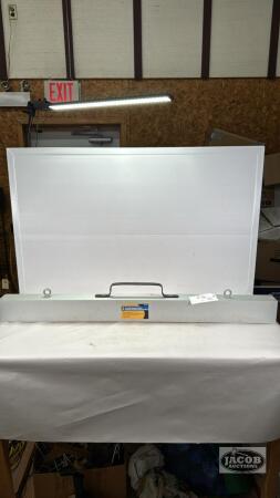 MAGNETIC 48IN HANGING SWEEPER
