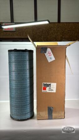 MACK AIR FILTER