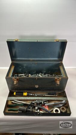 METAL TOOLBOX WITH CONTENTS