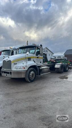 2007 MACK VISION CXN613 HEAVY SPEC TANDEM TRUCK