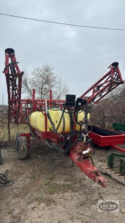 HARDI 500 GALLON TANDEM SPRAYER