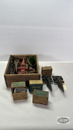 QUANTITY OF OLDER SINGLE MOWER GUARDS & SECTIONS