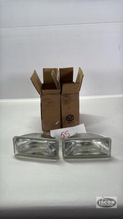 (2) JOHN DEERE R161288 LIGHTS