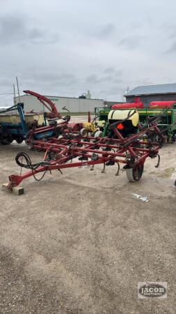 CASE IH 4500 18FT VIBRA SHANK CULTIVATOR