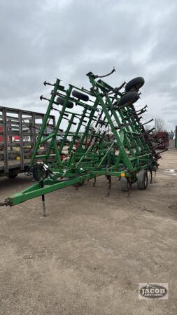 JOHN DEERE 980 32FT CULTIVATOR